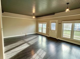 178 S Main St, Suffield, CT 06078