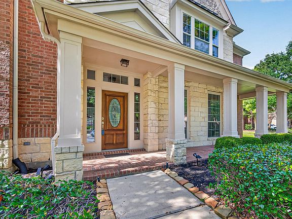 2nd image of 26302 Alpine Rose Ln