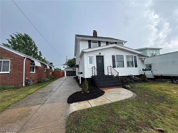 2nd image of 7111 Laverne Ave