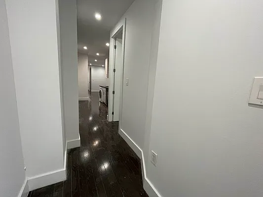 Rented by REAL New York | media 19