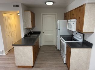 1190 E Waterside Cv APT 20, Cottonwood Heights, UT 84047