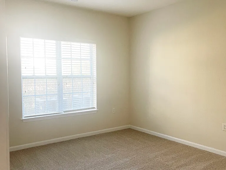 Clairmont at Farmgate — Photo 82