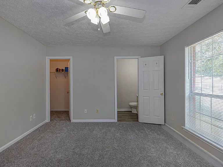 5713 Marlette Ct — Photo 17