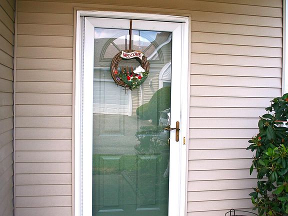 3rd image of 24 Deerchase Lane