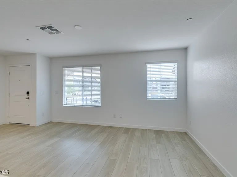 945 Jigglypuff Pl — Photo 13