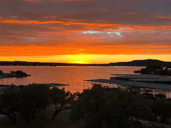 2504 Century Oak Dr #302, Graford, TX 76449