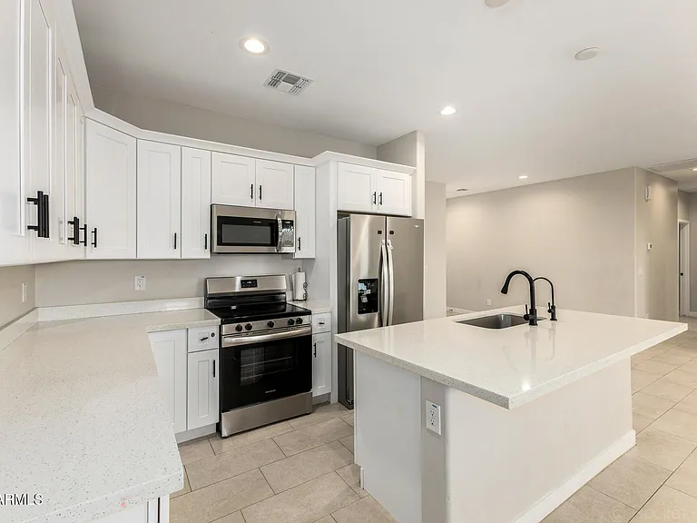10019 W Monaco Blvd — Photo 8