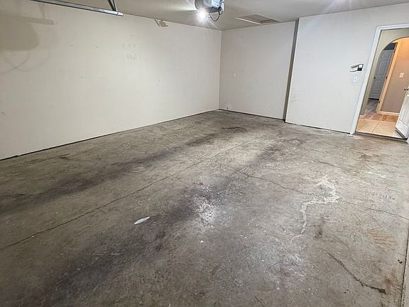 4th image of 929 Wassom St