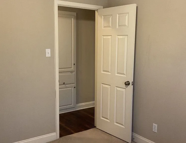 2301 Lago Trl — Photo 15