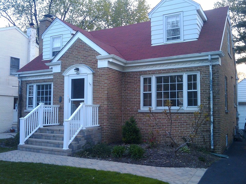 208 S. Hi Lusi Ave., Mount Prospect, IL 60056