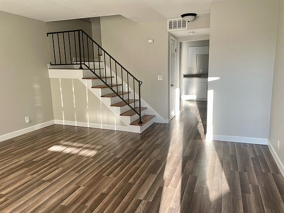 3rd image of 3122 Brickdale Ln #A