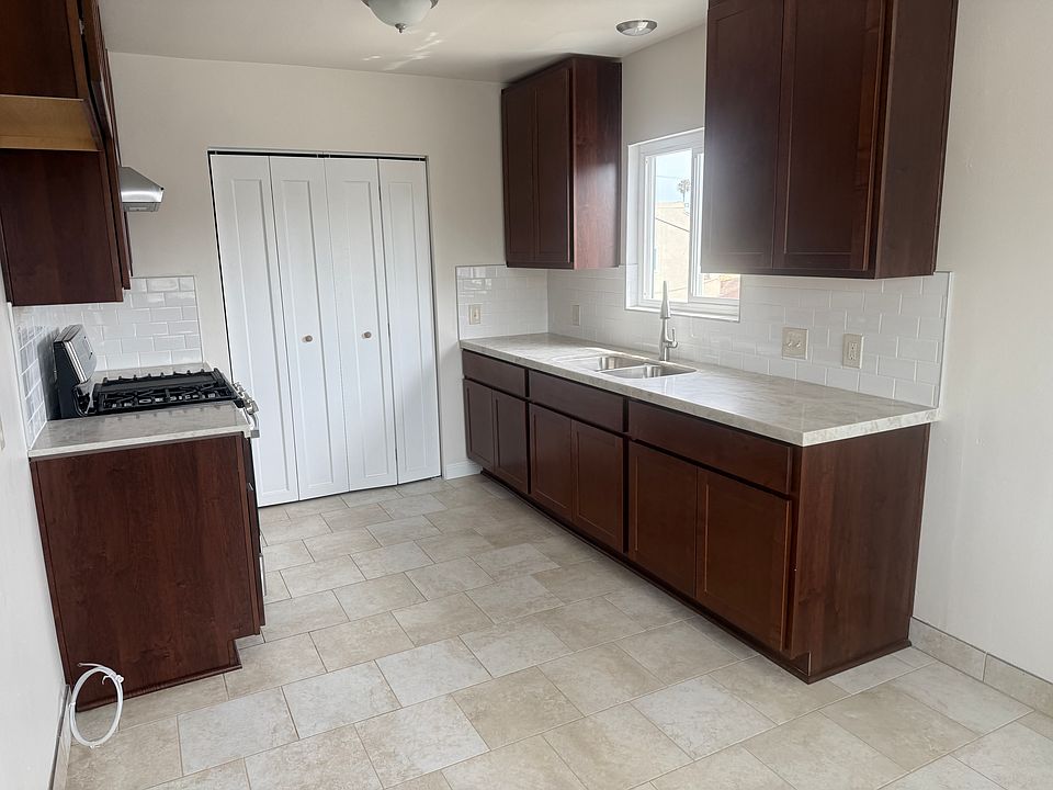 1st image of 1712 S Mesa St #1712