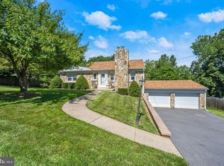 710 N Warfield Dr, Mount Airy, MD 21771