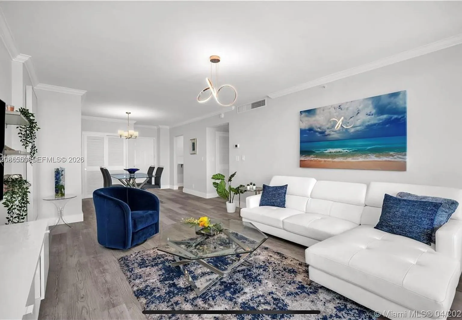 Wave Condo — Photo 4