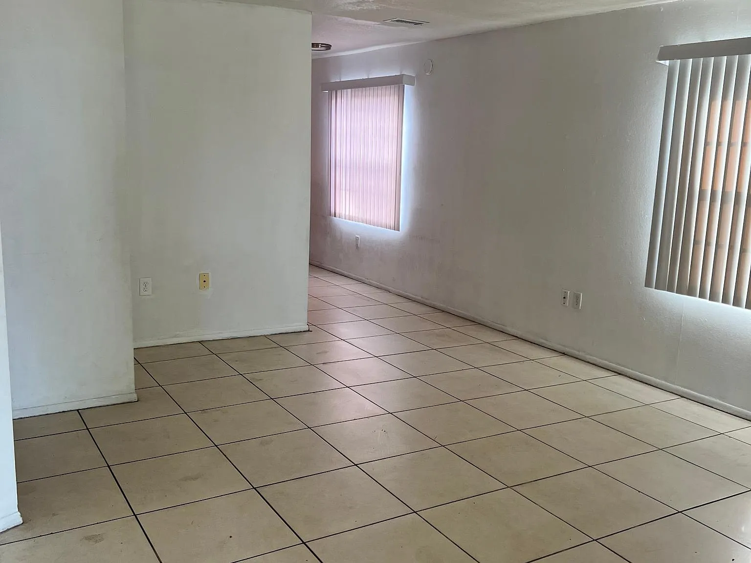 2 bed, 1.5 bath, 810 sqft, $1,700 — Photo 4