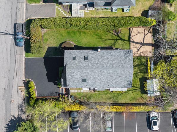 110 Sidney Street, Oyster Bay, NY 11771