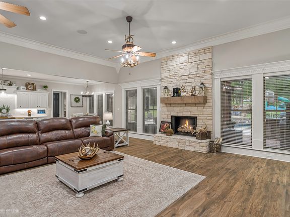 4th image of 8400 Greenwood Springridge Rd