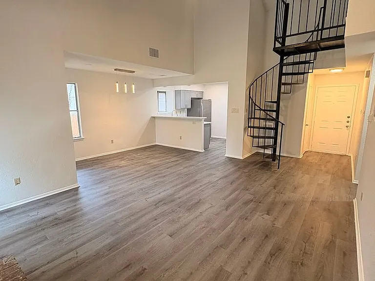 12406 Coronet St — Photo 16