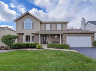 892 Somerset Dr, Carol Stream, IL