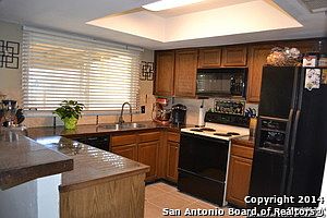 3rd image of 5702 Clearwood St