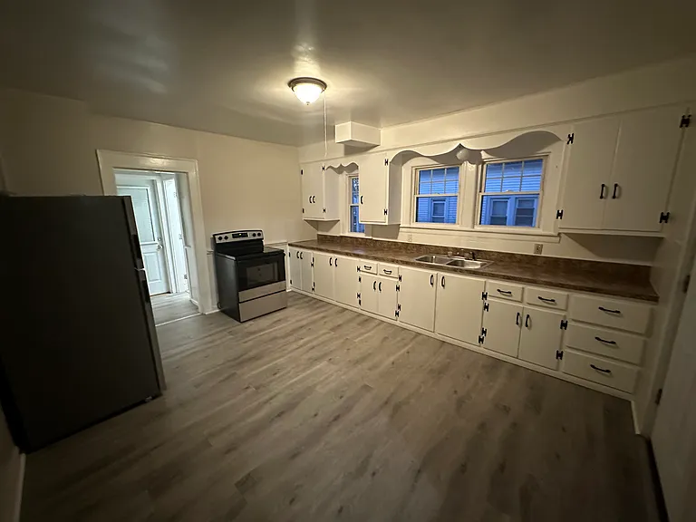 126 Westwood Ave #1 — Photo 3