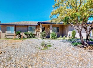13384 Applewood Rd, Apple Valley, CA 92308