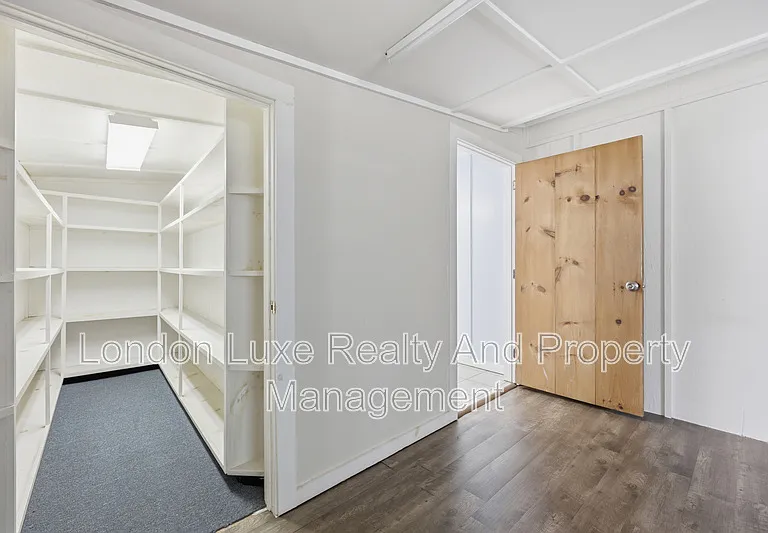 9246 Bearden Rd — Photo 33