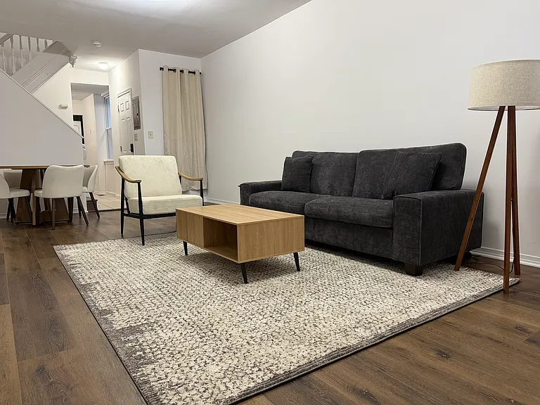 110 Hamburg St — Photo 1