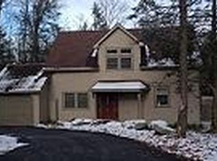 512 Ridgeview Dr, Bartonsville, PA 18321