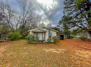 347 Fairview Rd SW, Camden, AR 71701