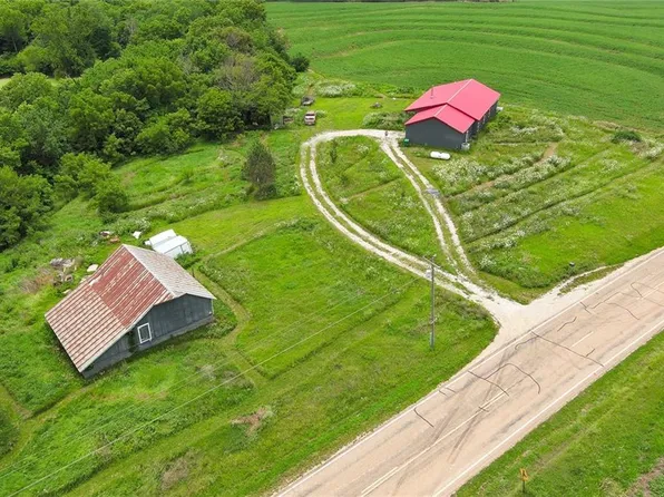 17487 Rogers Rd, Atchison, KS 66002