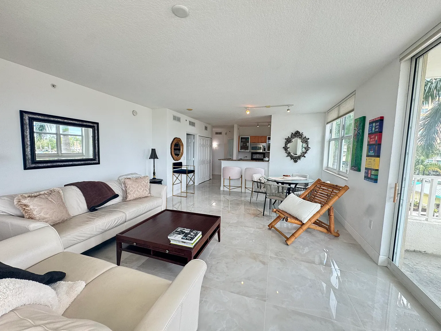 2 bed, 2.0 bath, 1305 sqft, $3,800 — Photo 3