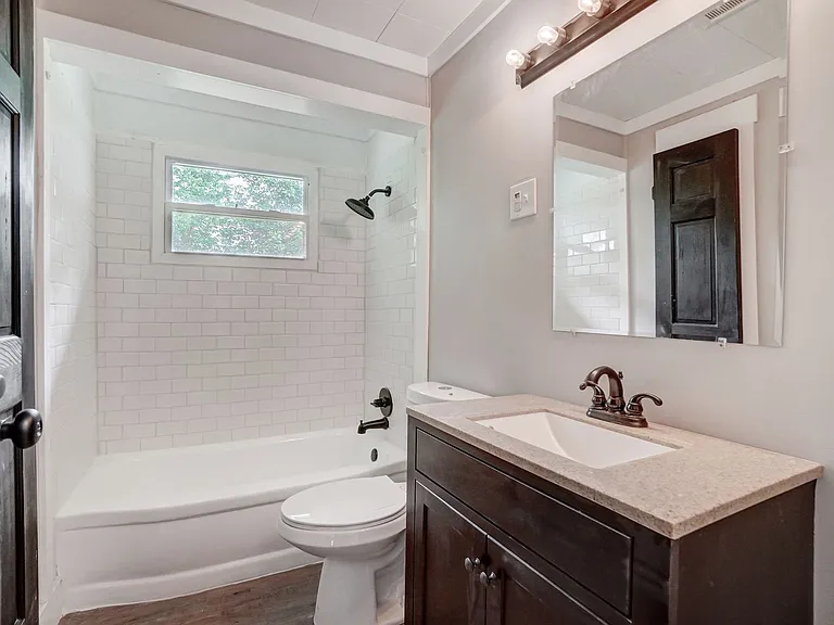 4025 Haney Rd — Photo 16