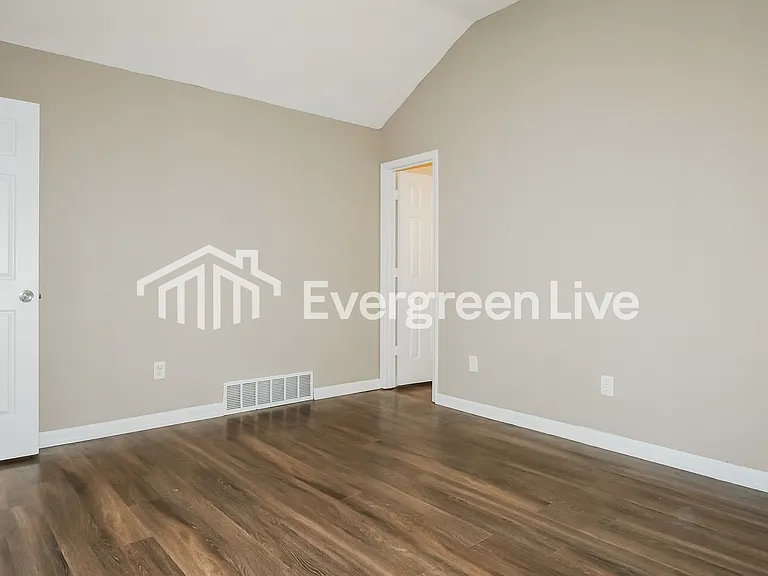 2677 Bay Pointe Cir N — Photo 7