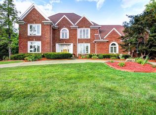 911 Oxmoor Woods Pkwy, Hurstbourne, KY 40222