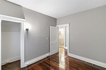 5th image of 309 E Edsel Ford Fwy #5