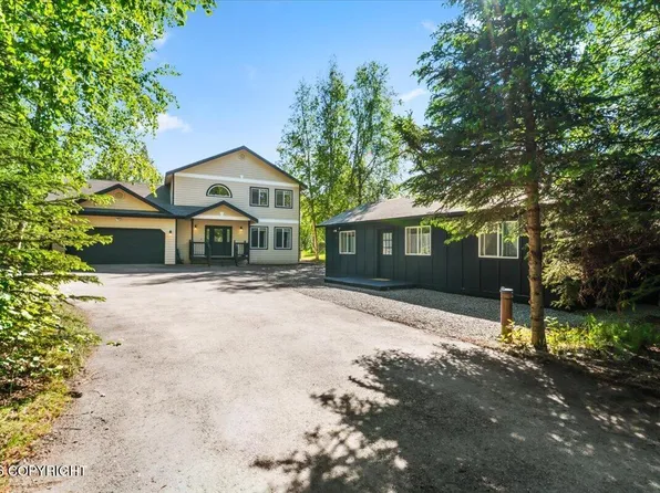 524 E Silver Fox Ln, Wasilla, AK 99654
