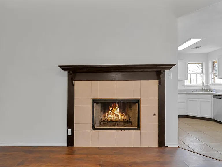 8633 Yale Ave — Photo 6