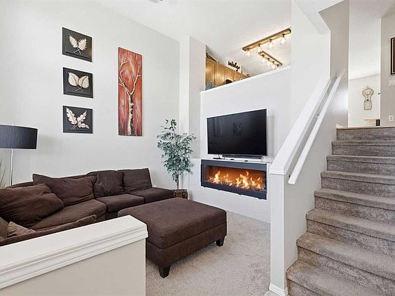 5th image of 270 NW Elgin Way SE