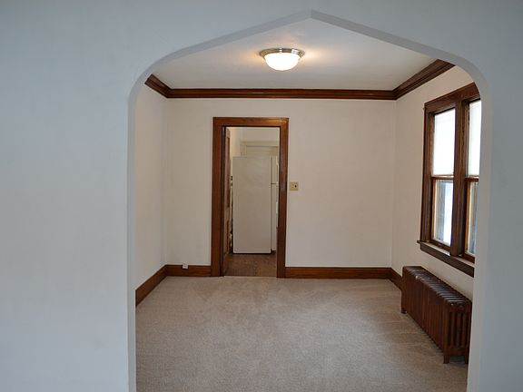 3rd image of 1807 Thomas Ave APT 2