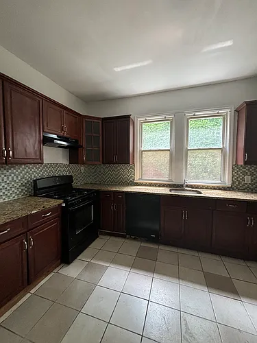 45 Treacy Ave #1 Photo 1
