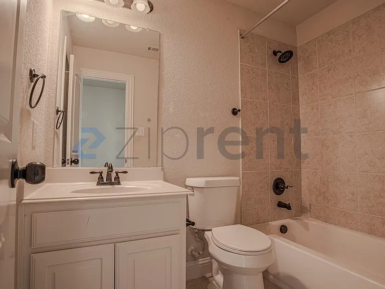 3537 Acropolis Way — Photo 22