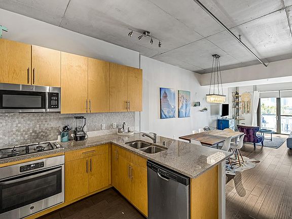 4th image of 353 E Bonneville Ave Unit 555