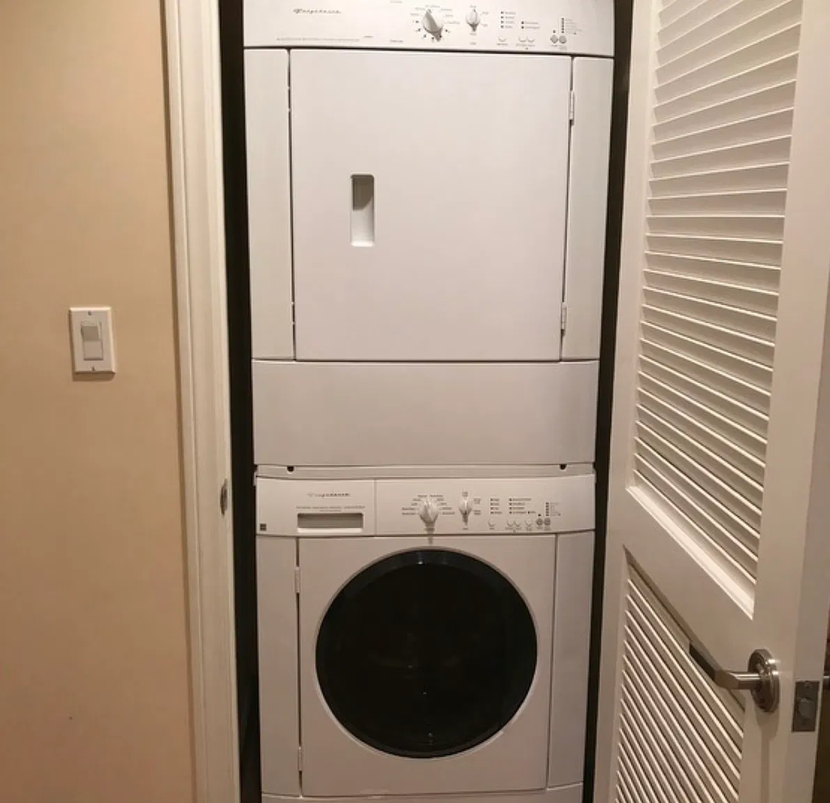 3 bed, 1483 sqft, $4,650 — Photo 4