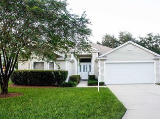 528 Loma Paseo Dr, Lady Lake, FL 32159