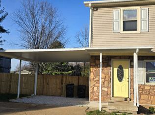 821 Brian Ct, Radcliff, KY 40160