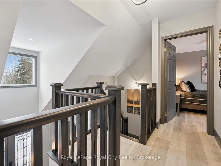 36 Emily St — Photo 23