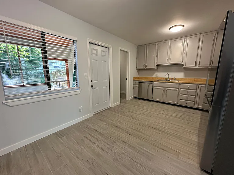 2531 Waters Edge Dr — Photo 14