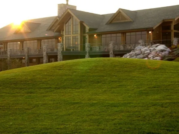 7 Whitetail Dr, Mt Pleasant, MI 48858