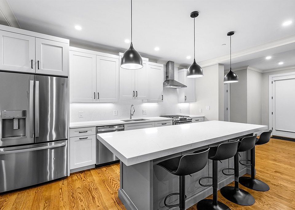 1st image of 24 Selkirk Rd #24-4
